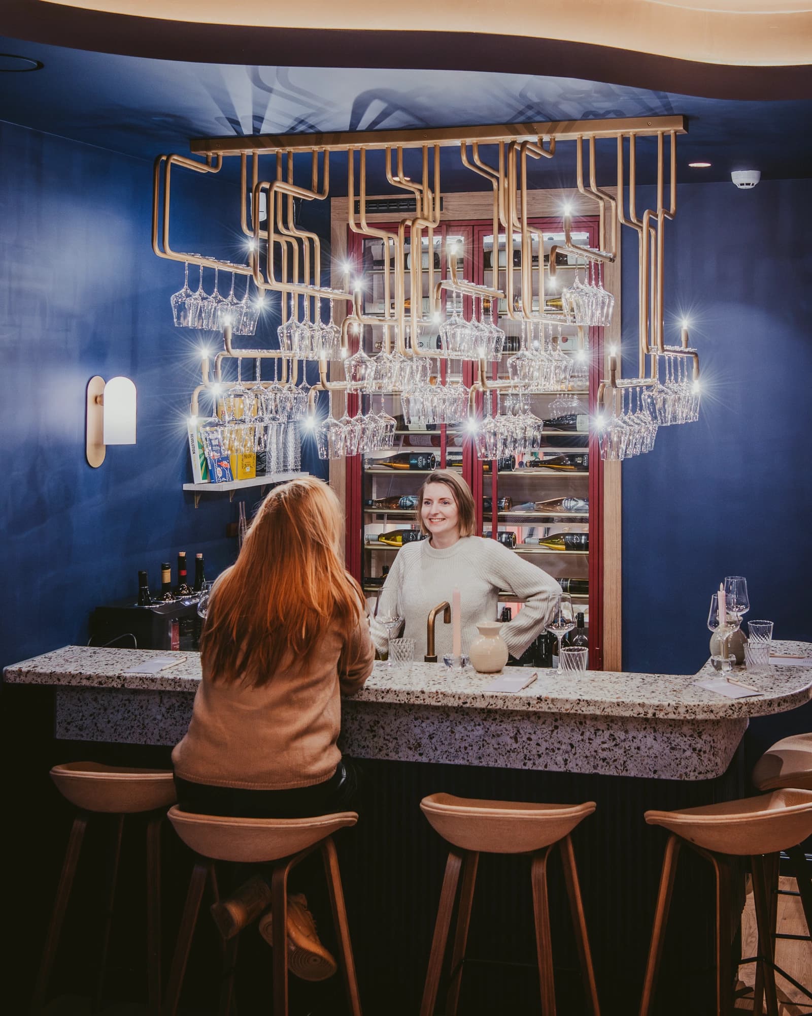 Staalmaatwerk voor wijnwinkel en proeflokaal