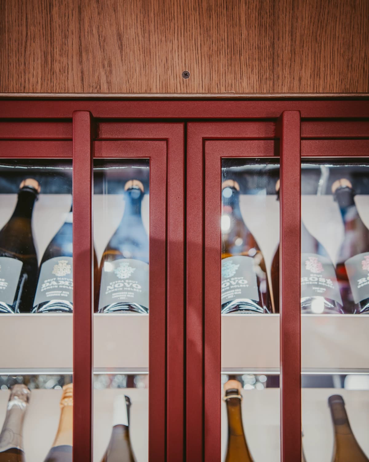 Stalen maatwerk voor wijnwinkel en proeflokaal