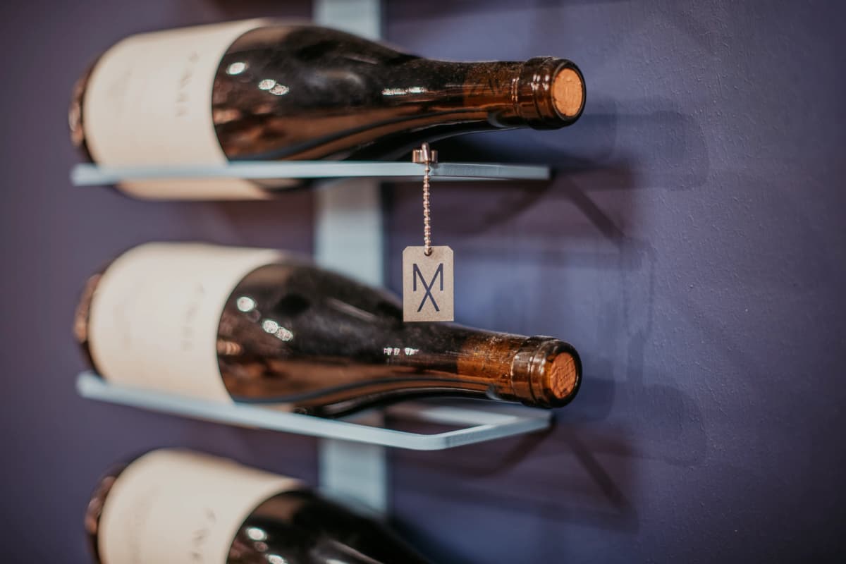 Stalen maatwerk voor wijnwinkel en proeflokaal